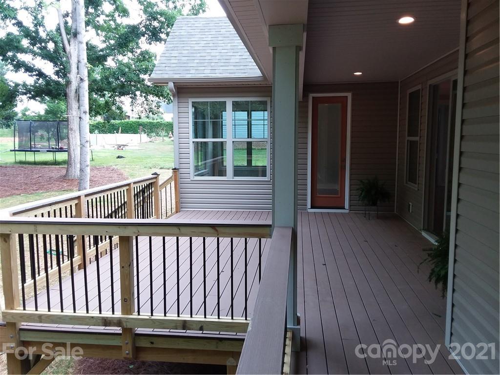 2499 Lake Shore Road South, Unit 1 Denver, NC 28037 - Photo 5 of 21 Gallery Image 5