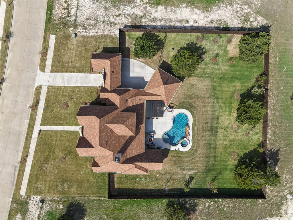 4031 Azalea Way Midlothian, TX 76065 - Photo 37 of 40