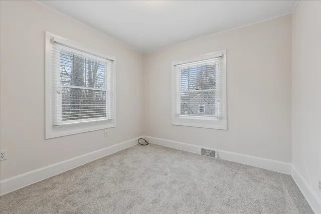 $345,000 | 401 East Tower Drive, Barrington, IL 60010