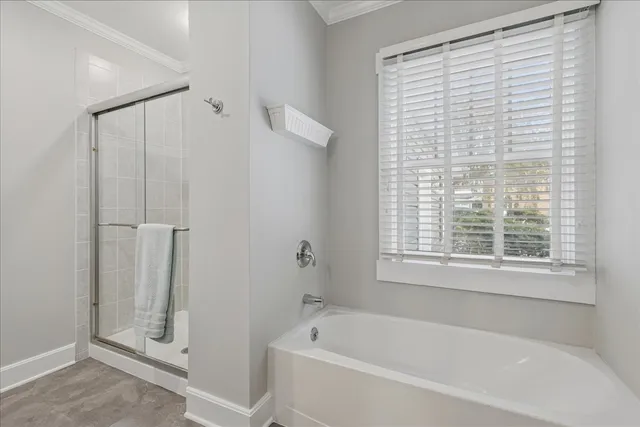 $345,000 | 401 East Tower Drive, Barrington, IL 60010