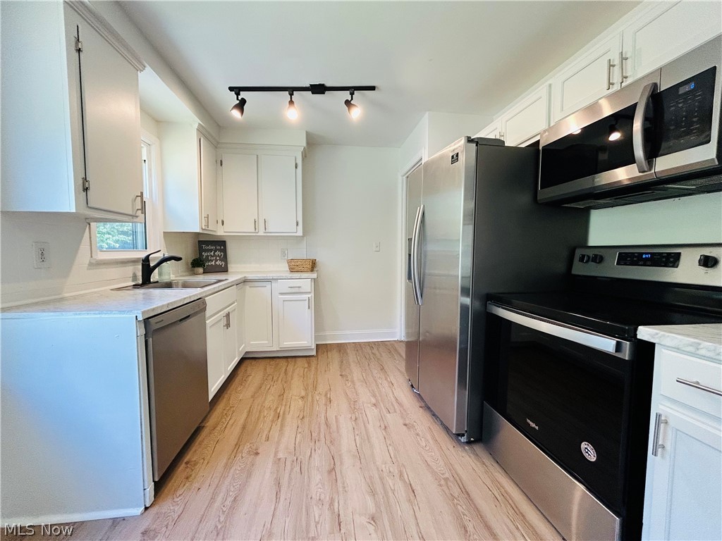 13629 Granger Road Garfield Heights, OH 44125 - Photo 4 of 26