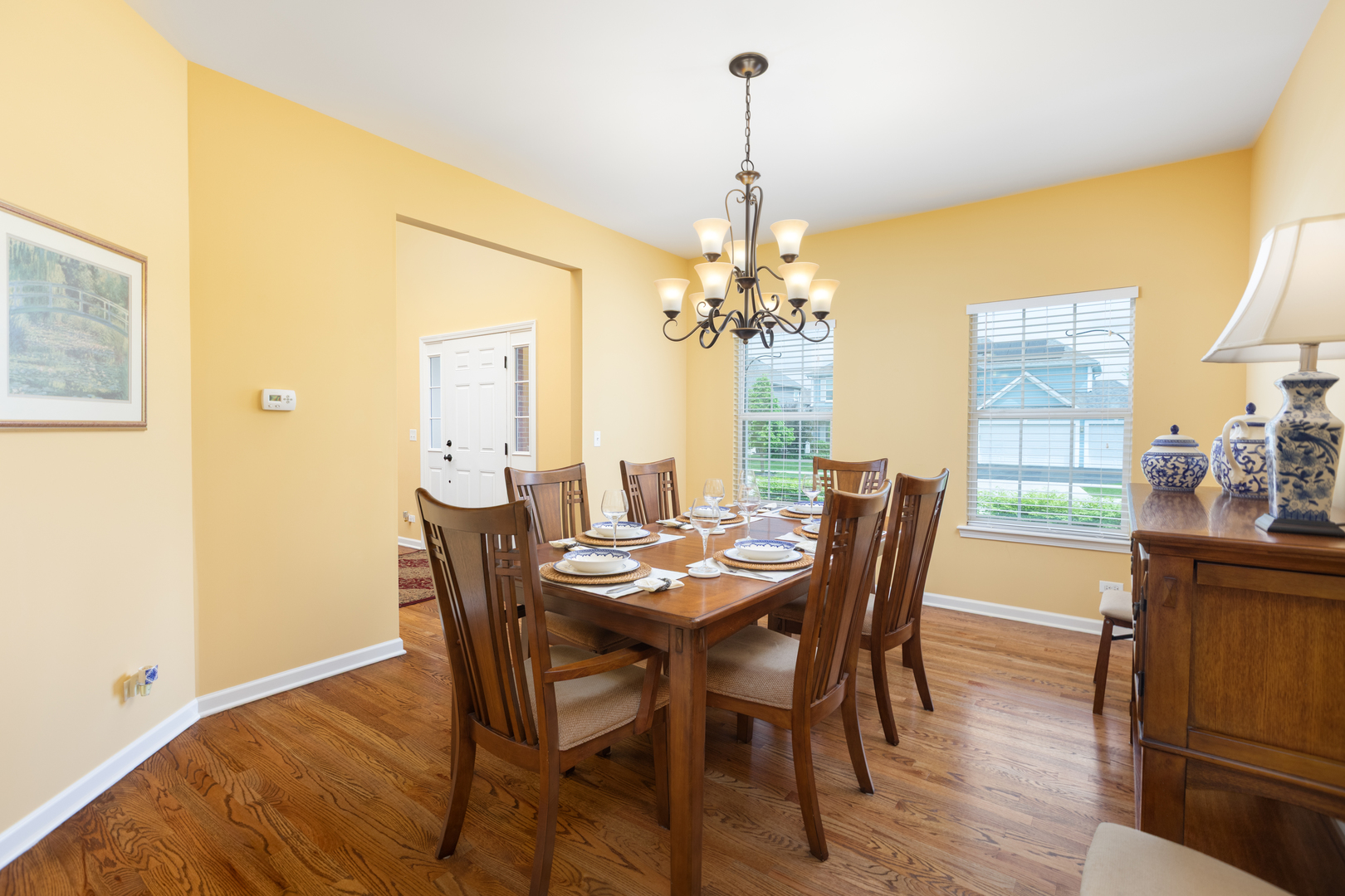 677 Slate Run Elgin, IL 60124 - Photo 8 of 52 Gallery Image 8