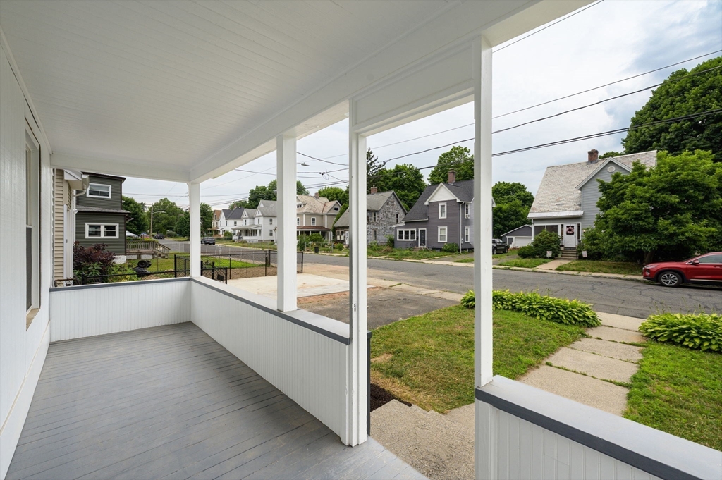 15 Myrtle Avenue Holyoke, MA 01040 - Photo 34 of 42