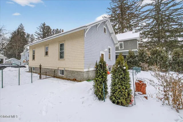 $599,000 | 258 Caroline Street, Saratoga Springs, NY 12866