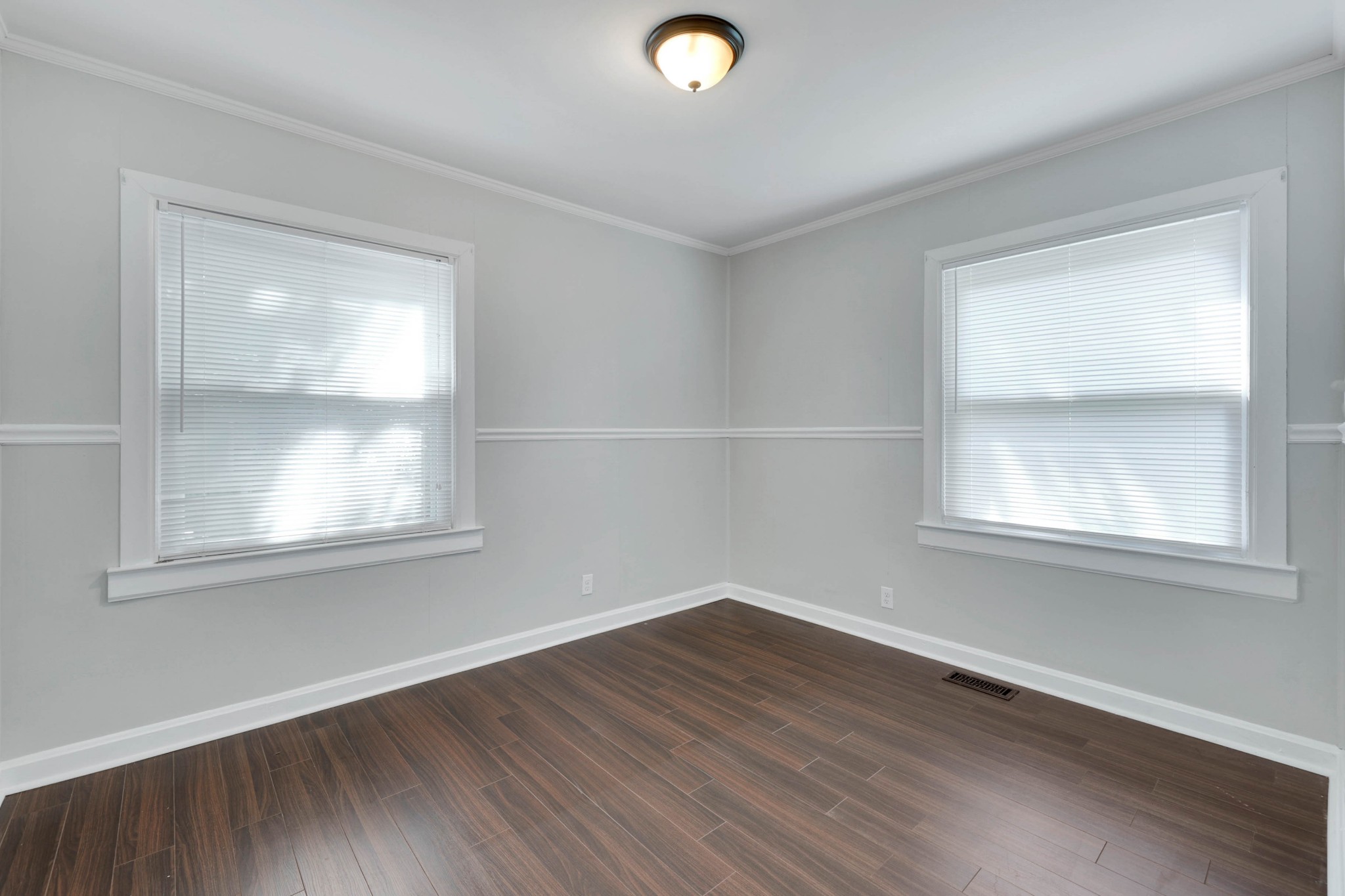 2812 Hastings Road Nashville, TN 37214 - Photo 12 of 32 an empty room with a window