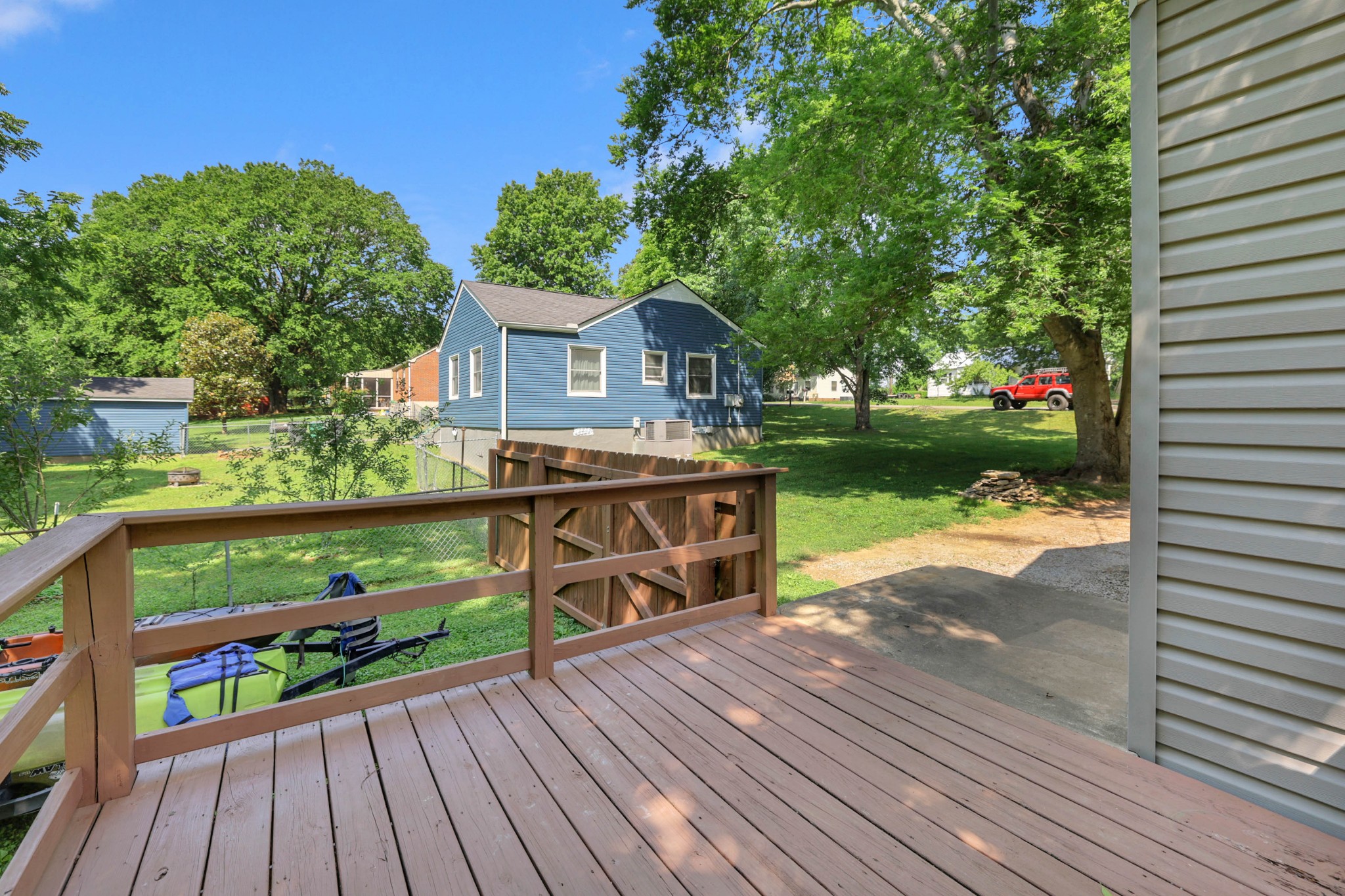 2812 Hastings Road Nashville, TN 37214 - Photo 27 of 32 a view of a pathway of a house with a yard