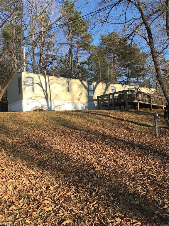 2269 Noahtown Road Thomasville, NC 27360 - Photo 2 of 11