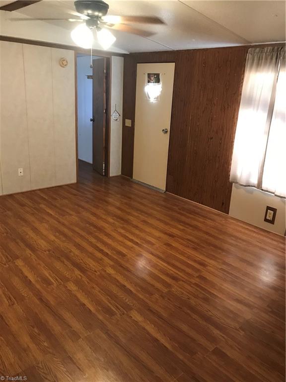 2269 Noahtown Road Thomasville, NC 27360 - Photo 5 of 11