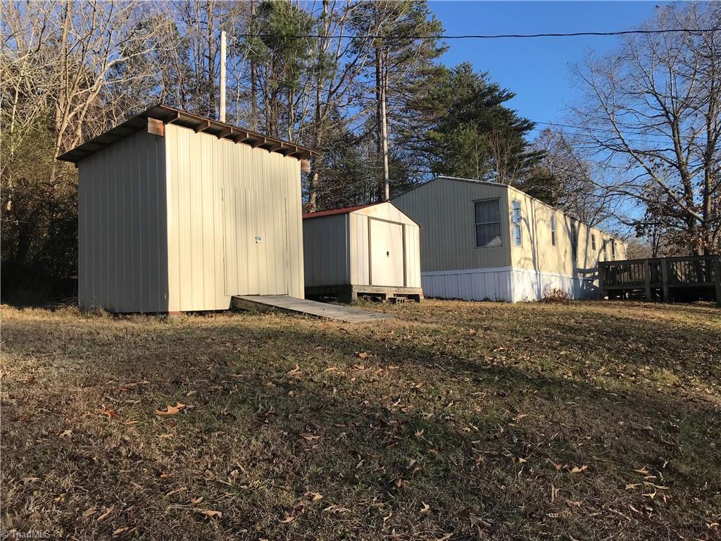 2269 Noahtown Road Thomasville, NC 27360 - Photo 10 of 11