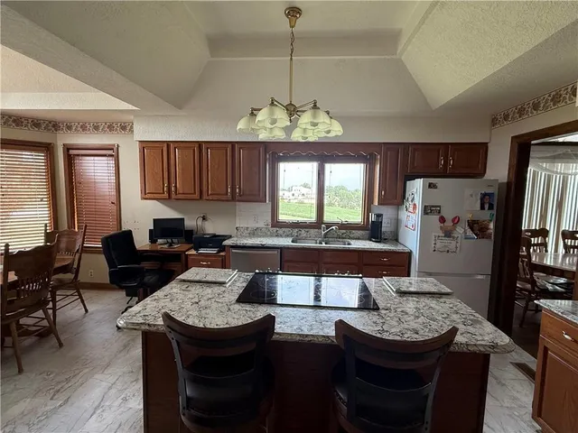 $429,000 | 41759 West 88th Street, Richmond, MO 64085