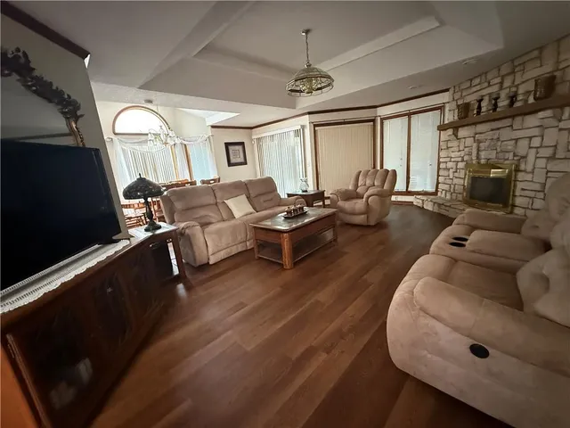 $429,000 | 41759 West 88th Street, Richmond, MO 64085