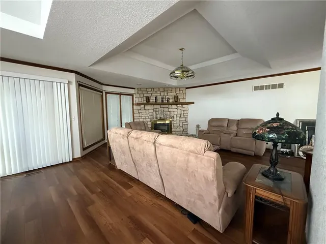 $429,000 | 41759 West 88th Street, Richmond, MO 64085