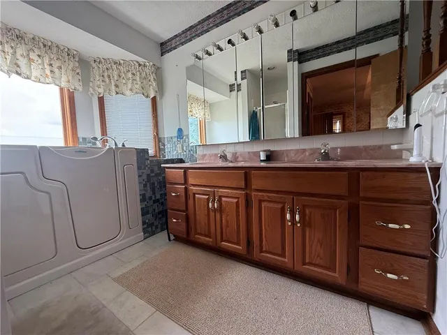 $429,000 | 41759 West 88th Street, Richmond, MO 64085