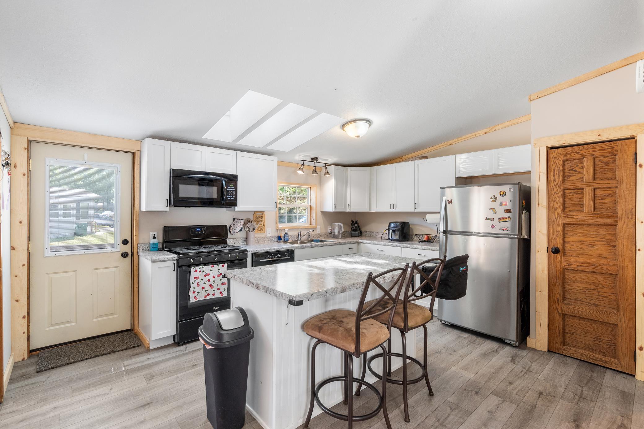 93 Riverside Terrace Drive Watertown, MN 55388 - Photo 20 of 39