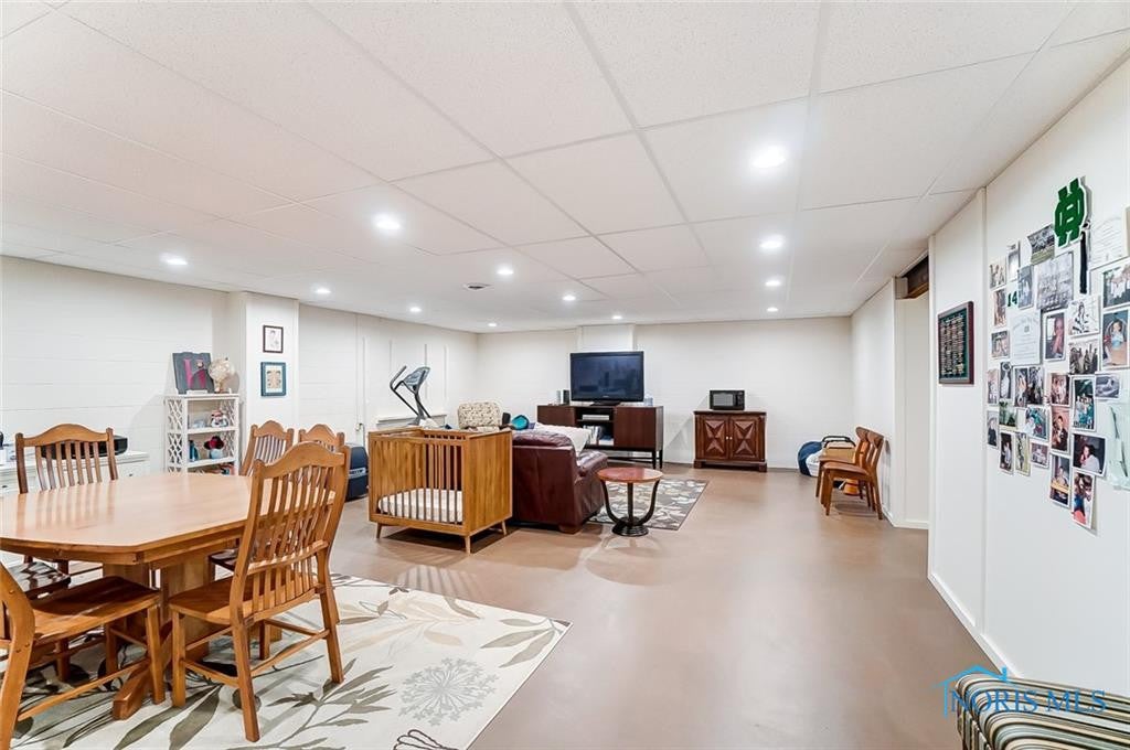 29181 Bates Road Perrysburg, OH 43551 - Photo 34 of 49 Gallery Image 34