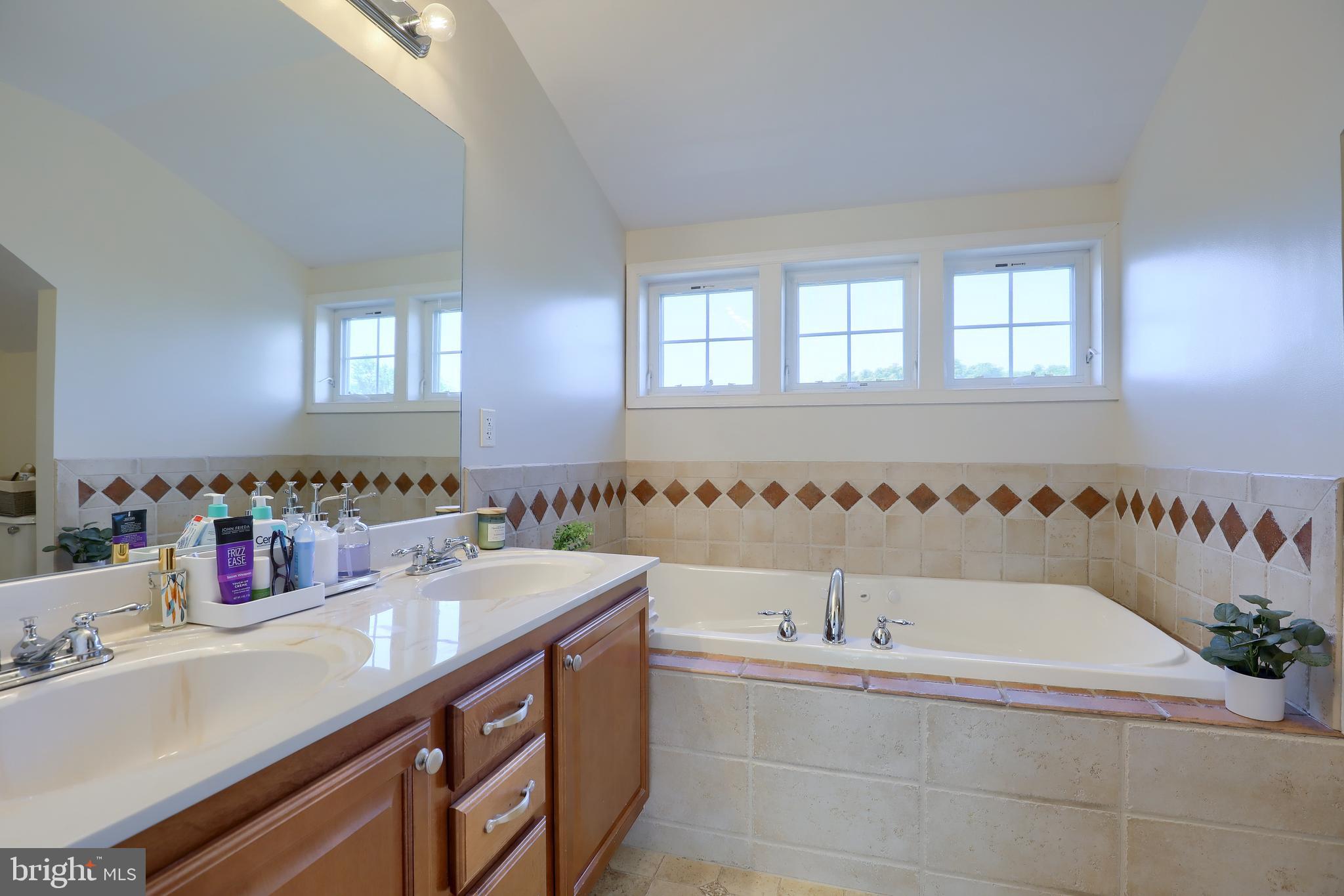 765 Keller Drive Lititz, PA 17543 - Photo 20 of 36 Master bath with jetted tub and double sinks!