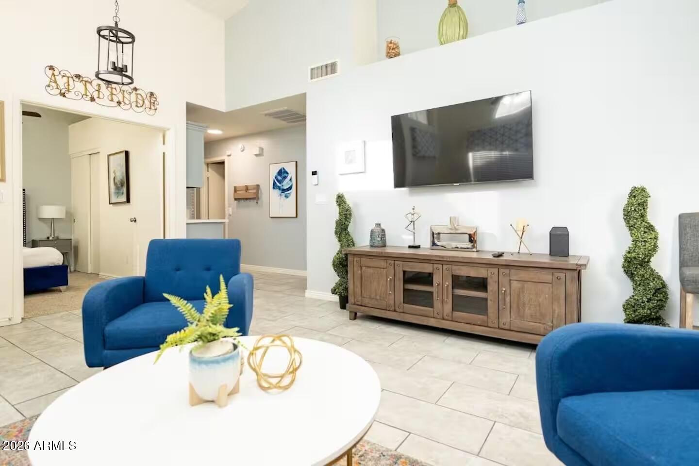 1721 East Fremont Road Phoenix, AZ 85042 - Photo 4 of 40 IMG_7492