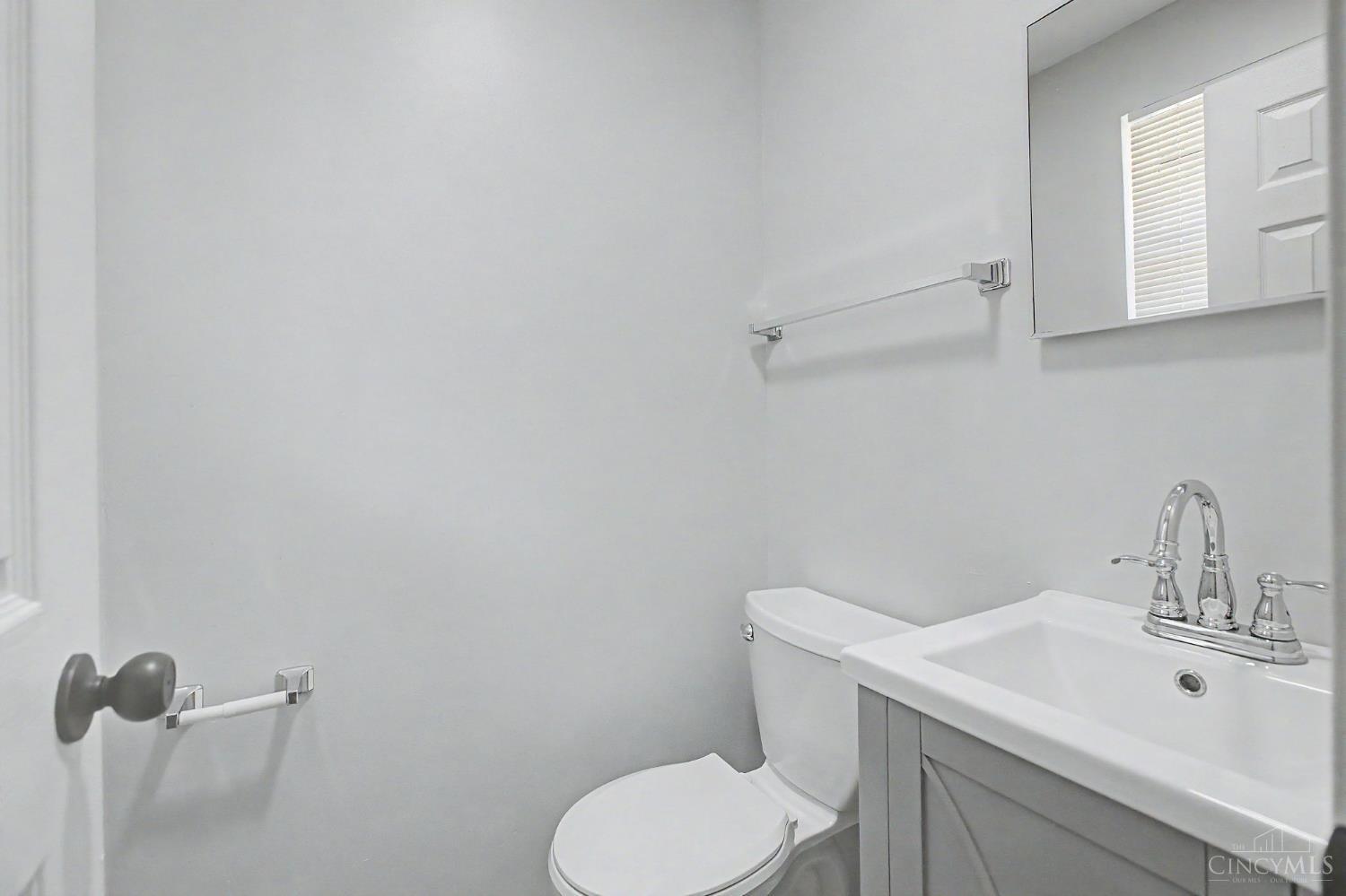 8609 Butler Warren Road West Chester, OH 45069 - Photo 17 of 49 Gallery Image 17