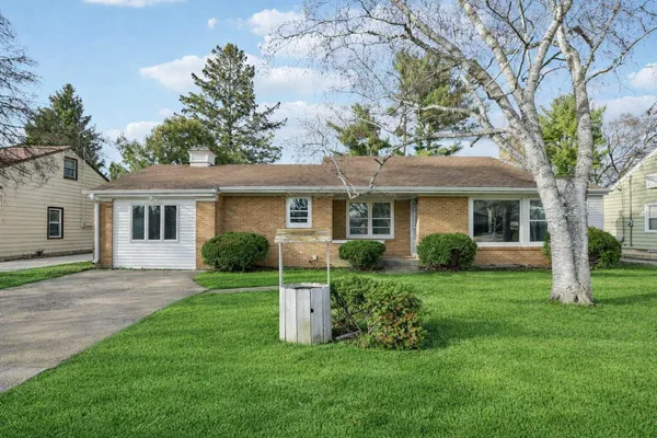 $225,000 | 1939 West Jackson Street, Beloit, WI 53511