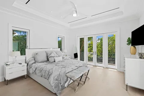 $19,500,000 | 150 Kings Road, Palm Beach, FL 33480