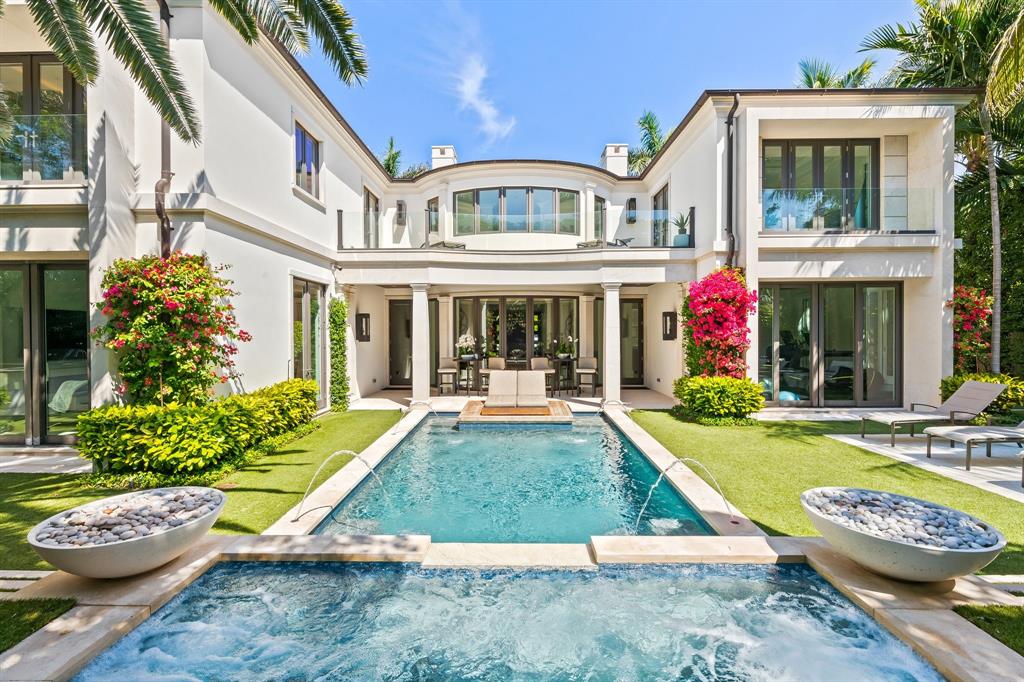 150 Kings Road Palm Beach, FL 33480 - Photo 35 of 45 front view of house with a yard