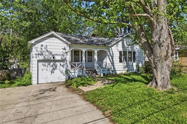 $95,000 | 1506 South Hedges Avenue, Independence, MO 64052
