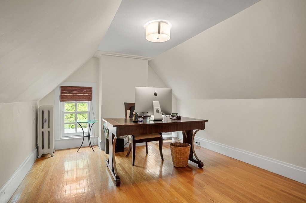 220 Hobart Road Newton, MA 02467 - Photo 20 of 27