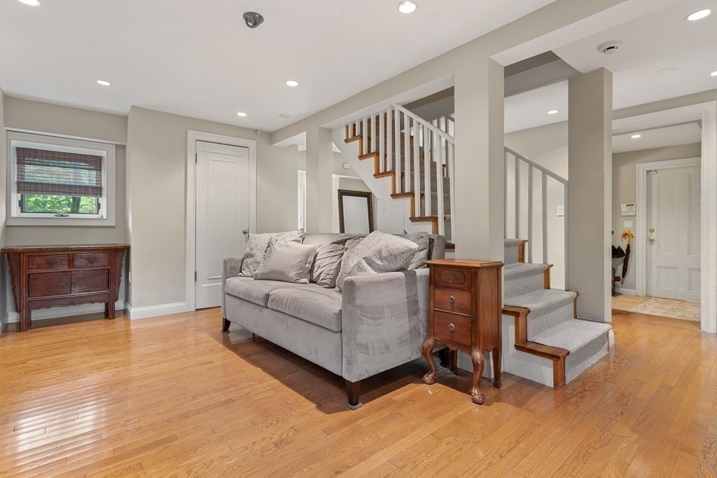 220 Hobart Road Newton, MA 02467 - Photo 21 of 27