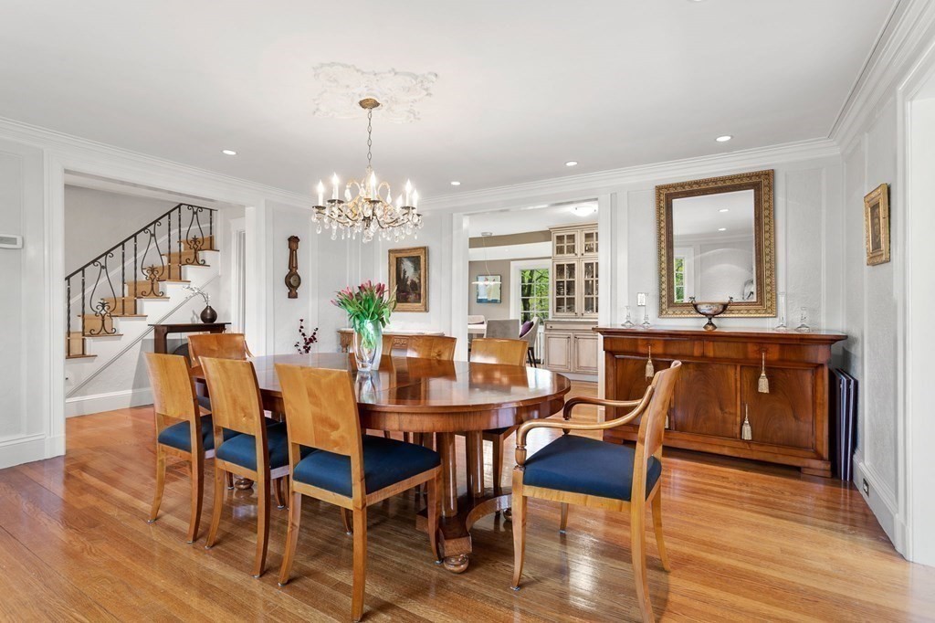 220 Hobart Road Newton, MA 02467 - Photo 5 of 27