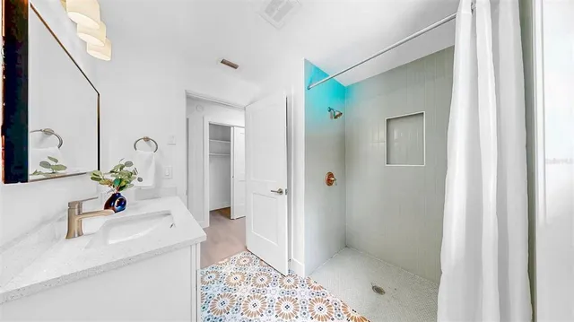 $5,000 | 2401 Roberta Lane, Clearwater, FL 33764