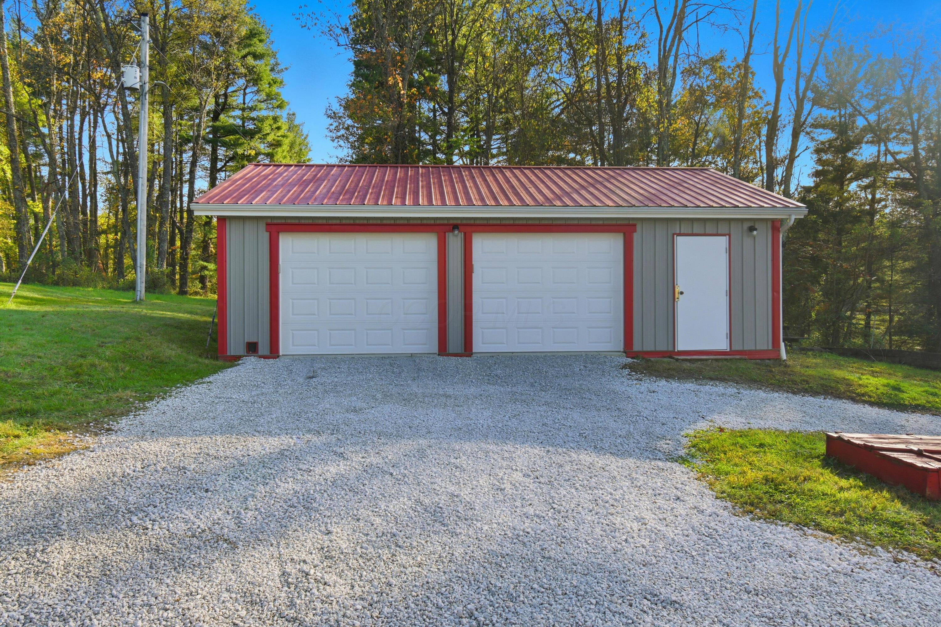 60602 Shaw Road Cambridge, OH 43725 - Photo 38 of 43 042_f8_60602_Shaw_Rd