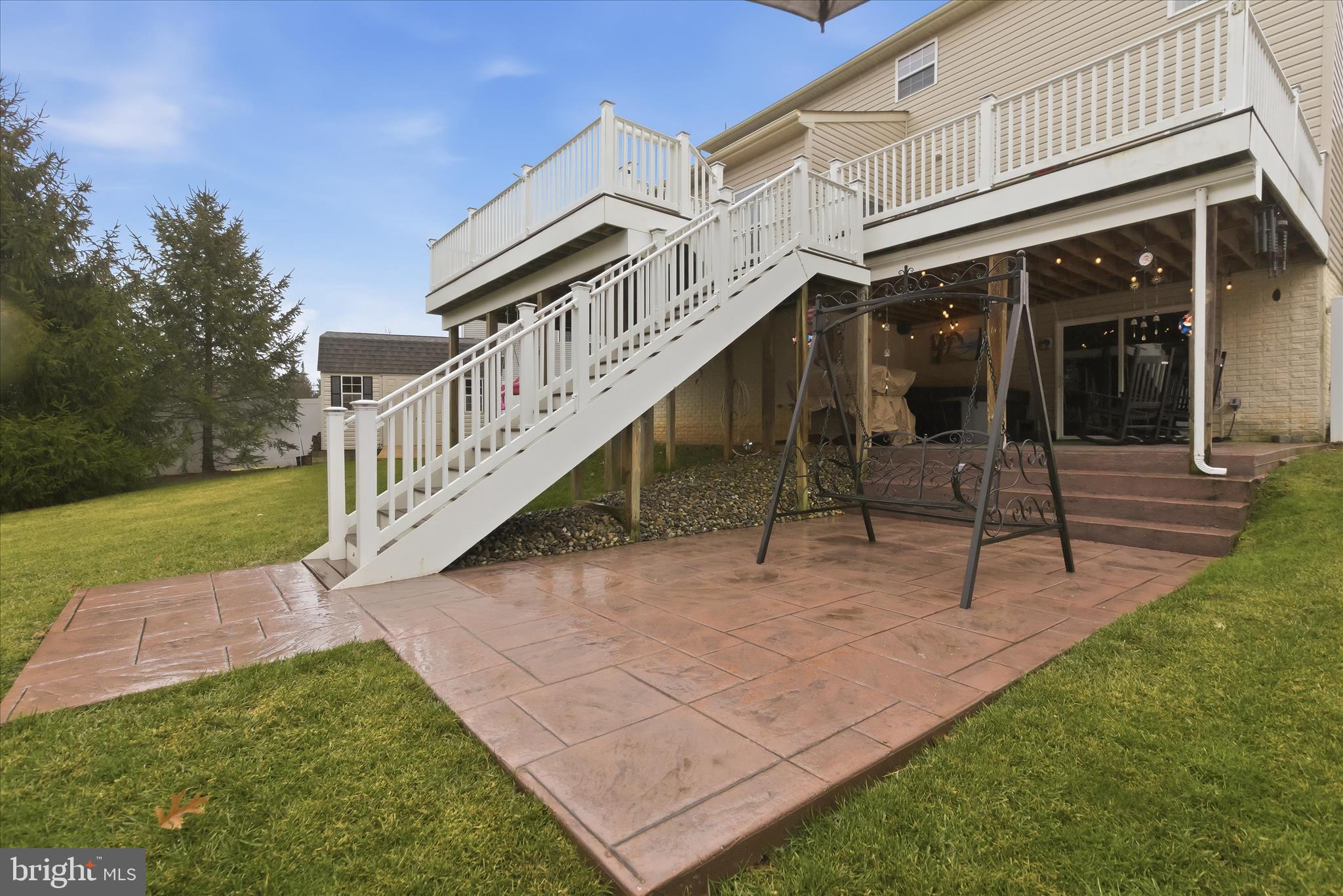 2760 Quantim Court Manchester, MD 21102 - Photo 30 of 33 a view of a house with backyard and porch