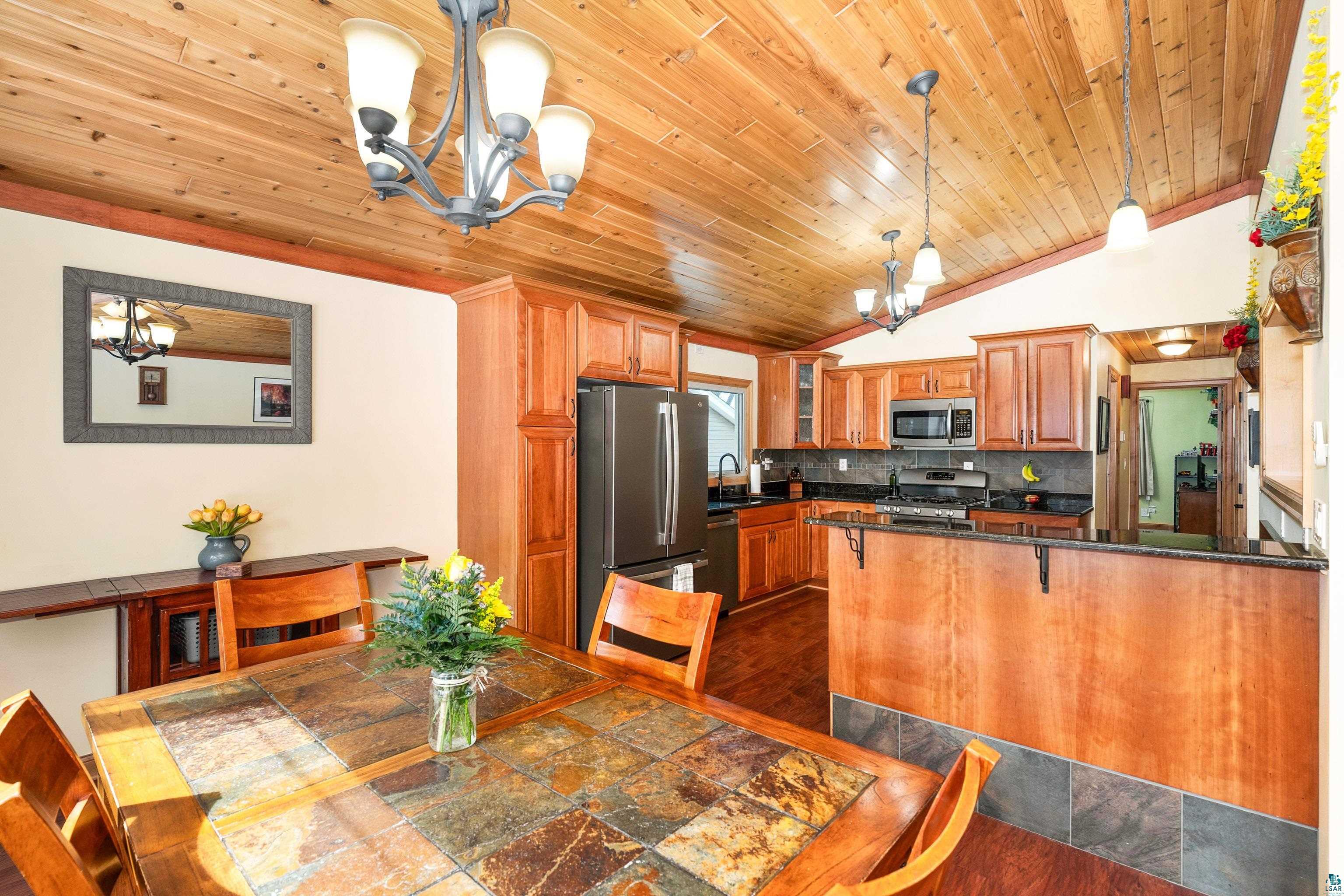 2 Northfield Street Duluth, MN 55803 - Photo 11 of 50