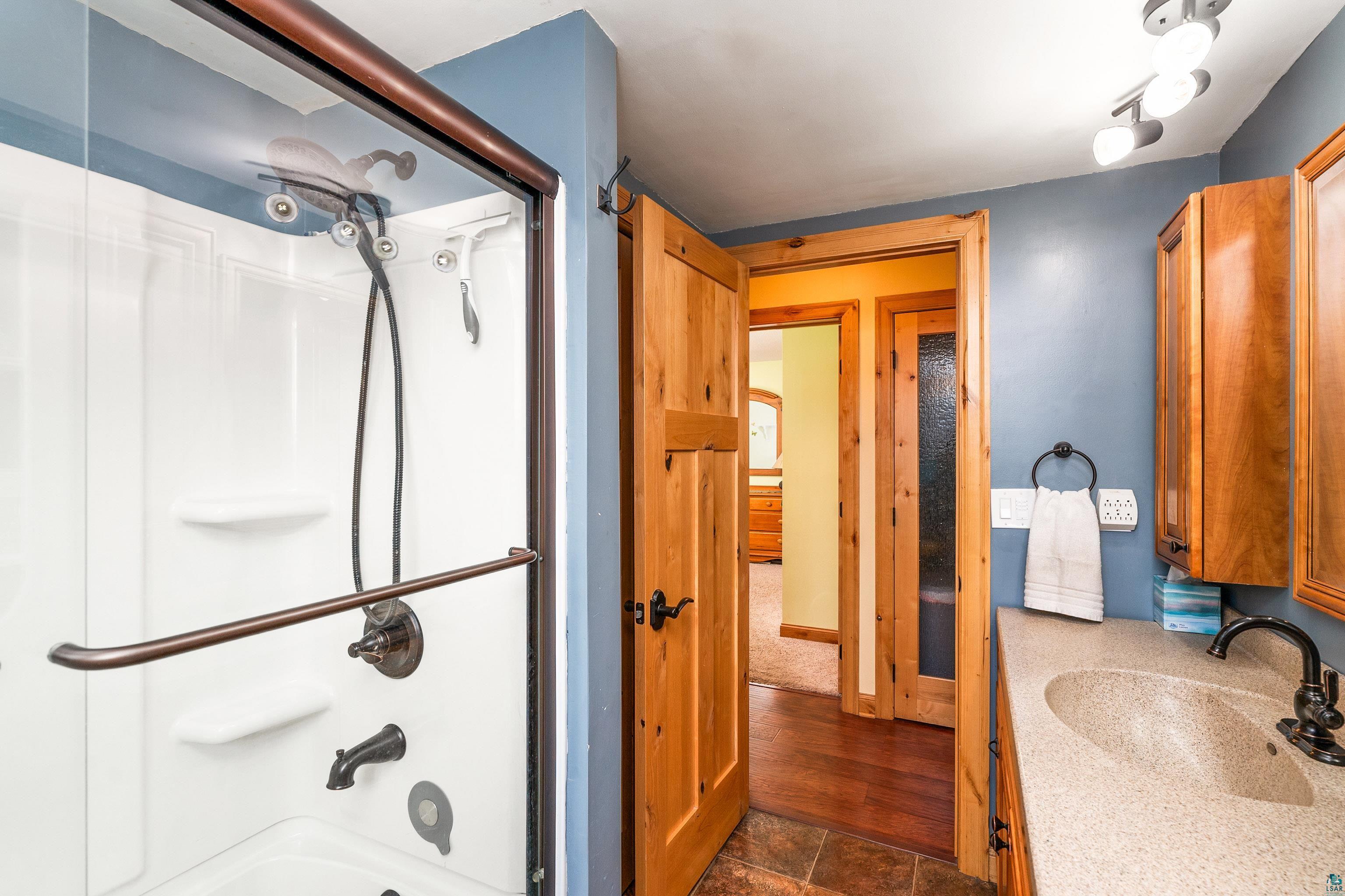 2 Northfield Street Duluth, MN 55803 - Photo 23 of 50