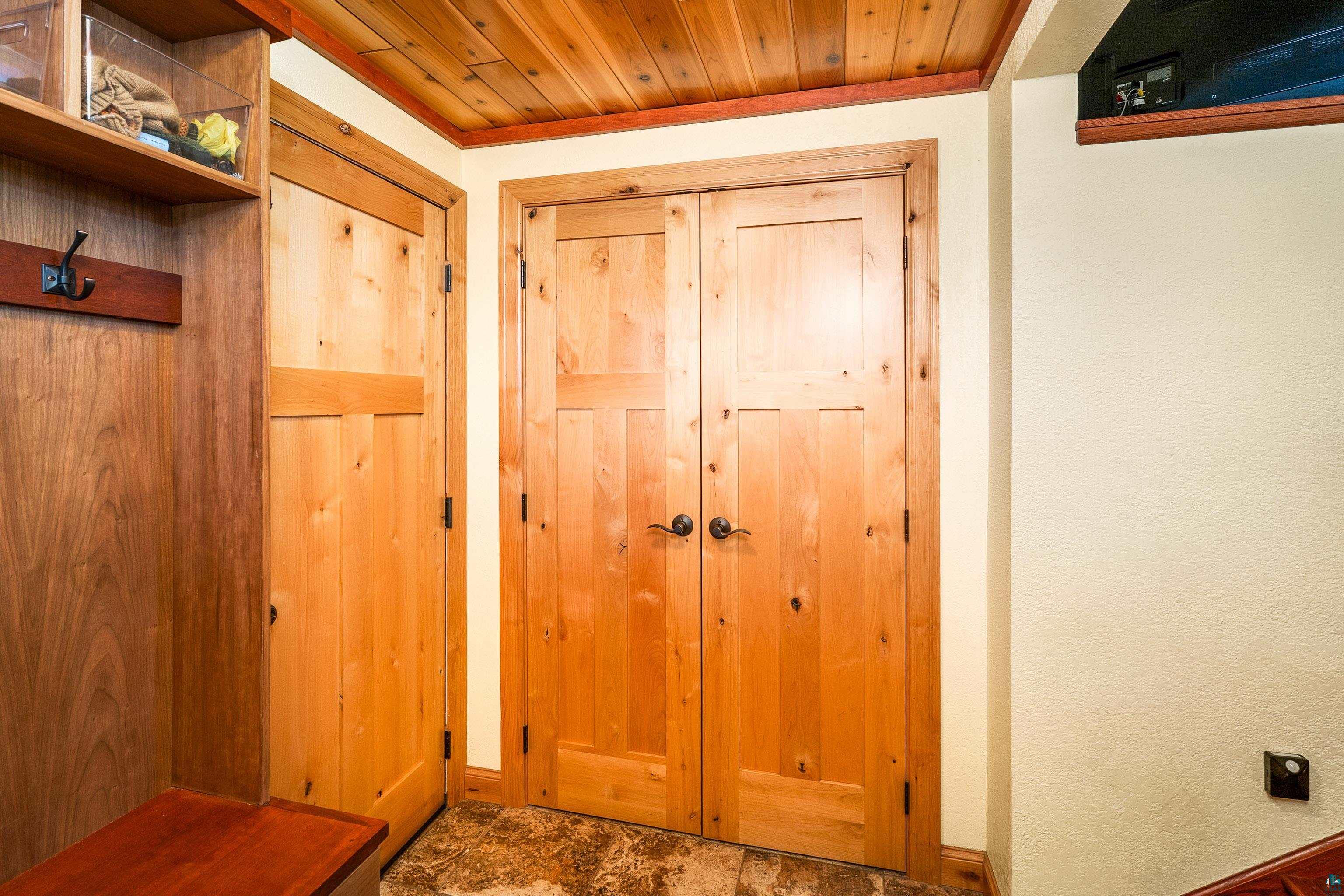 2 Northfield Street Duluth, MN 55803 - Photo 6 of 50