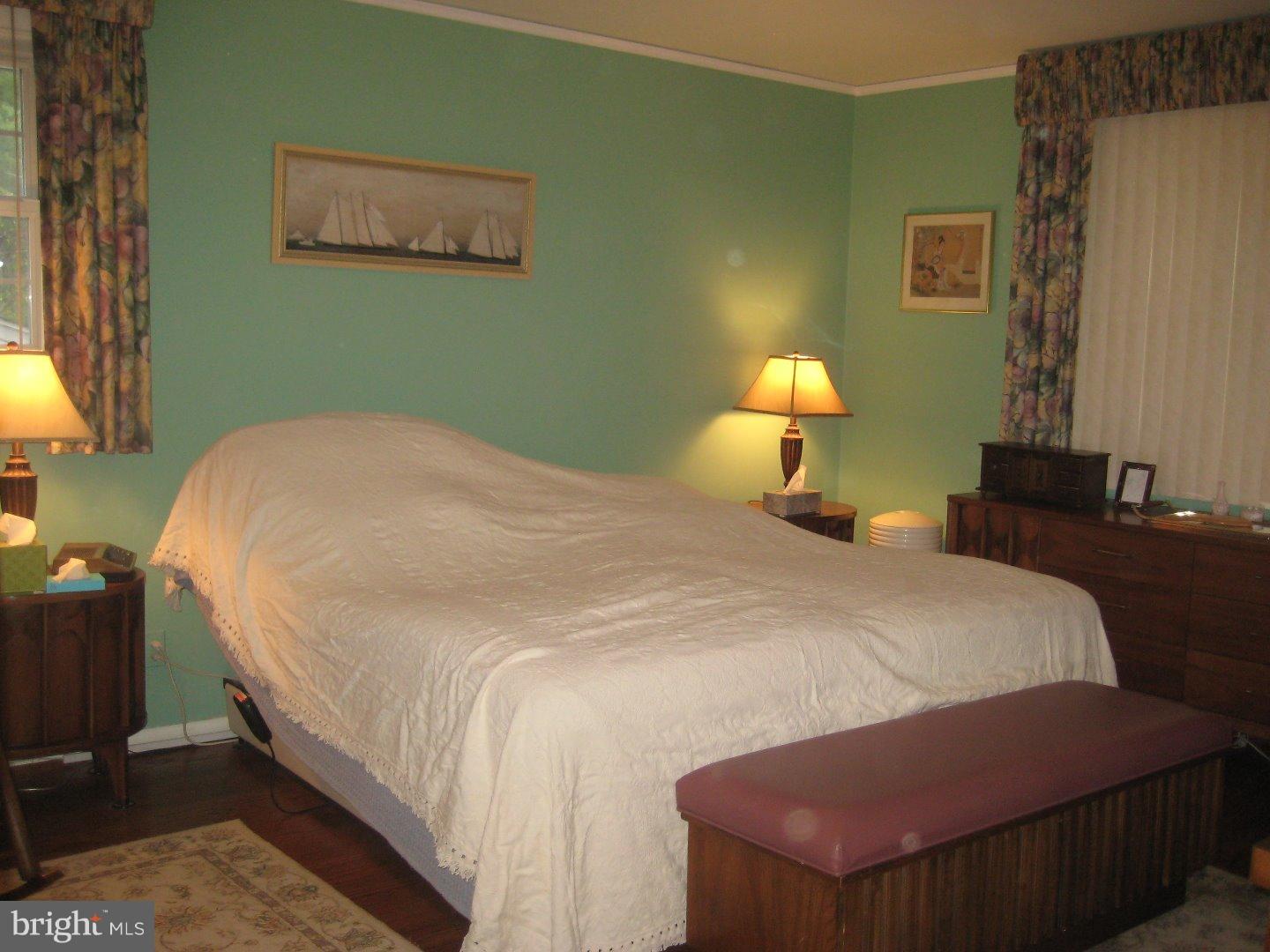 1037 Hoven Road Philadelphia, PA 19115 - Photo 13 of 25 Bedroom - Main