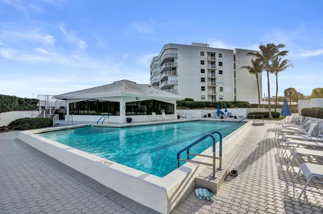$4,400 | 3590 South Ocean Boulevard, Unit 809, South Palm Beach, FL 33480