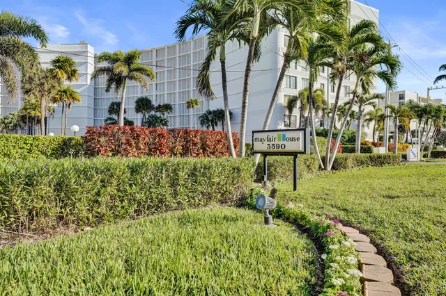 $4,400 | 3590 South Ocean Boulevard, Unit 809, South Palm Beach, FL 33480