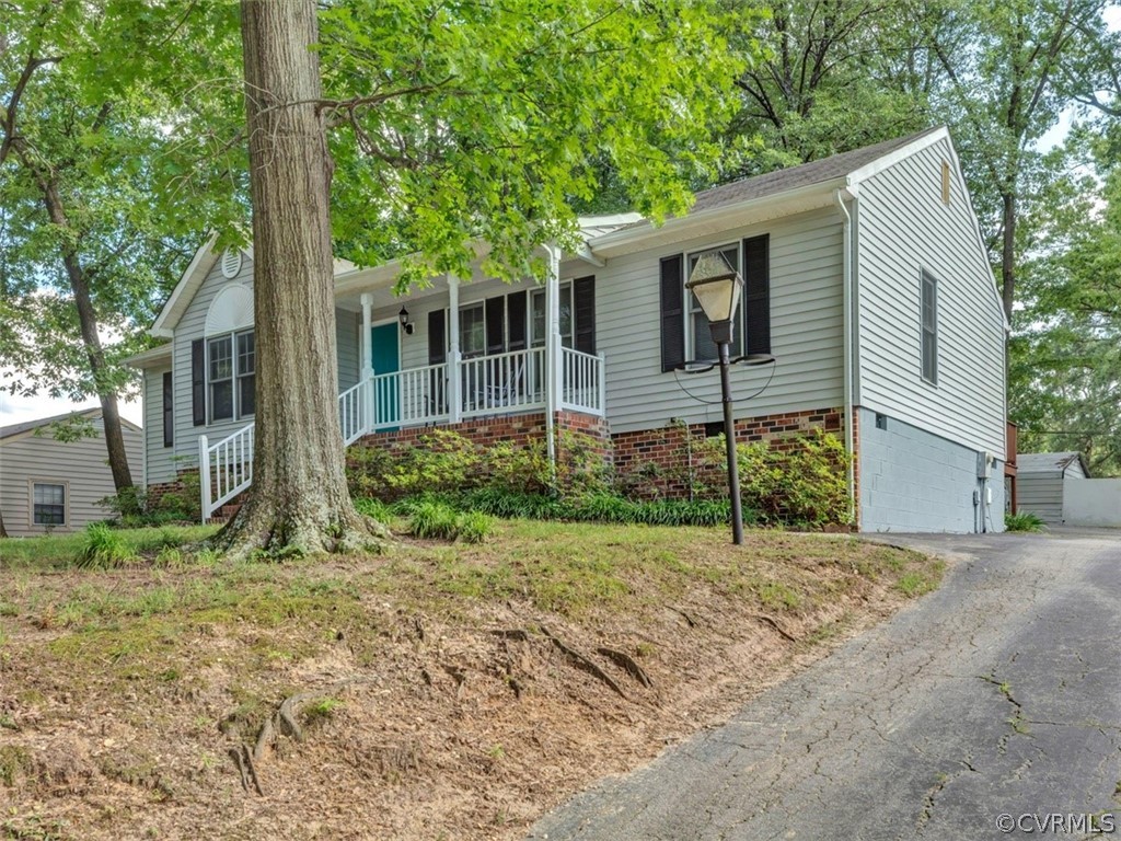 2103 Glenthorne Road Richmond, VA 23222 - Photo 2 of 20 Gallery Image 2