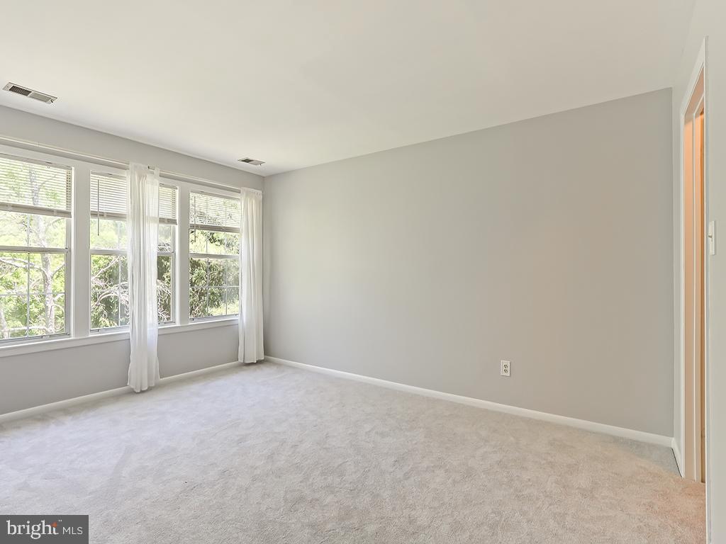 303 Trinity Court, Unit 11 Princeton, NJ 08540 - Photo 28 of 37
