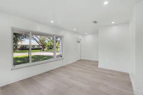 $535,000 | 4005 Northwest 76th Avenue, Coral Springs, FL 33065