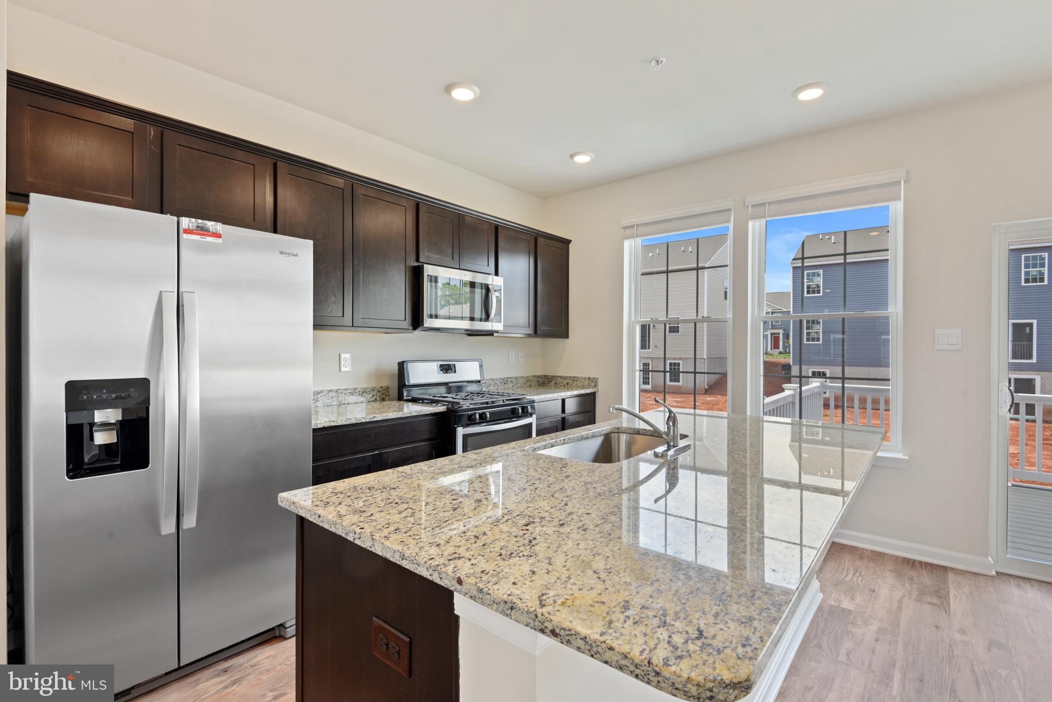 1248 Aires Way Frederick, MD 21702 - Photo 9 of 34