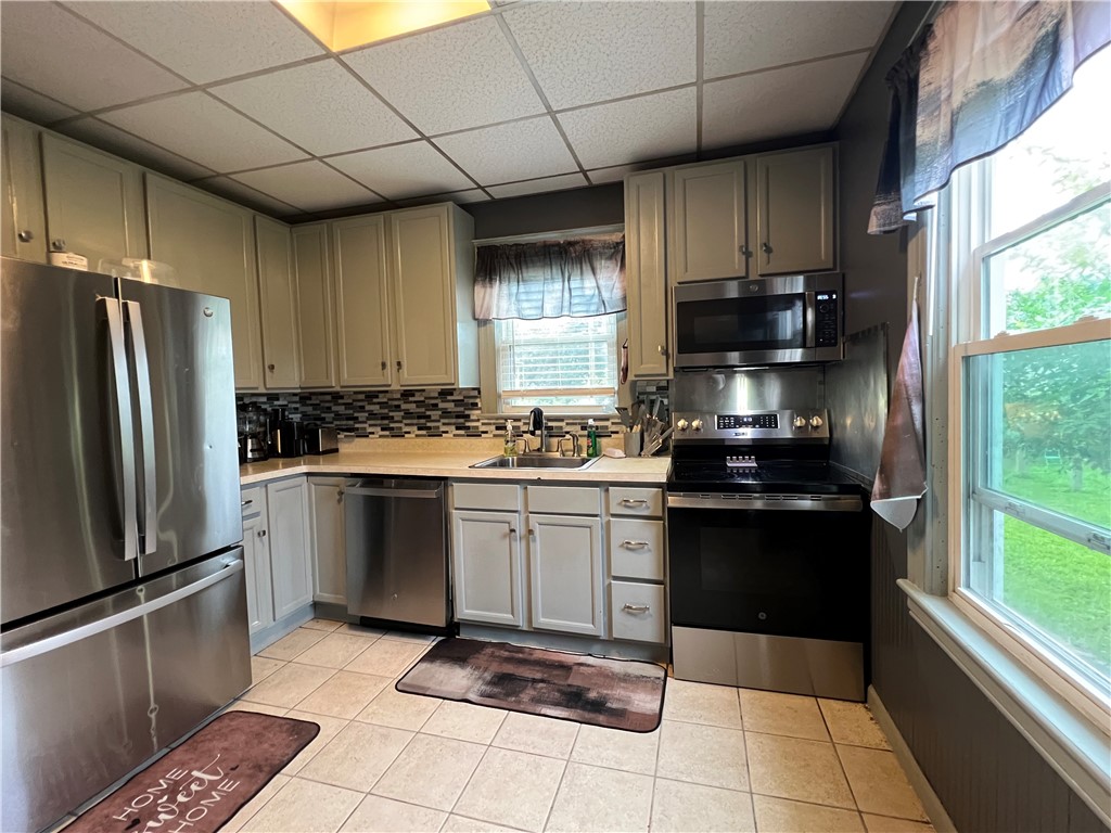 44 Mayberry Street Rochester, NY 14609 - Photo 4 of 26 Gallery Image 4