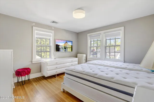 a view of an empty room with wooden roof