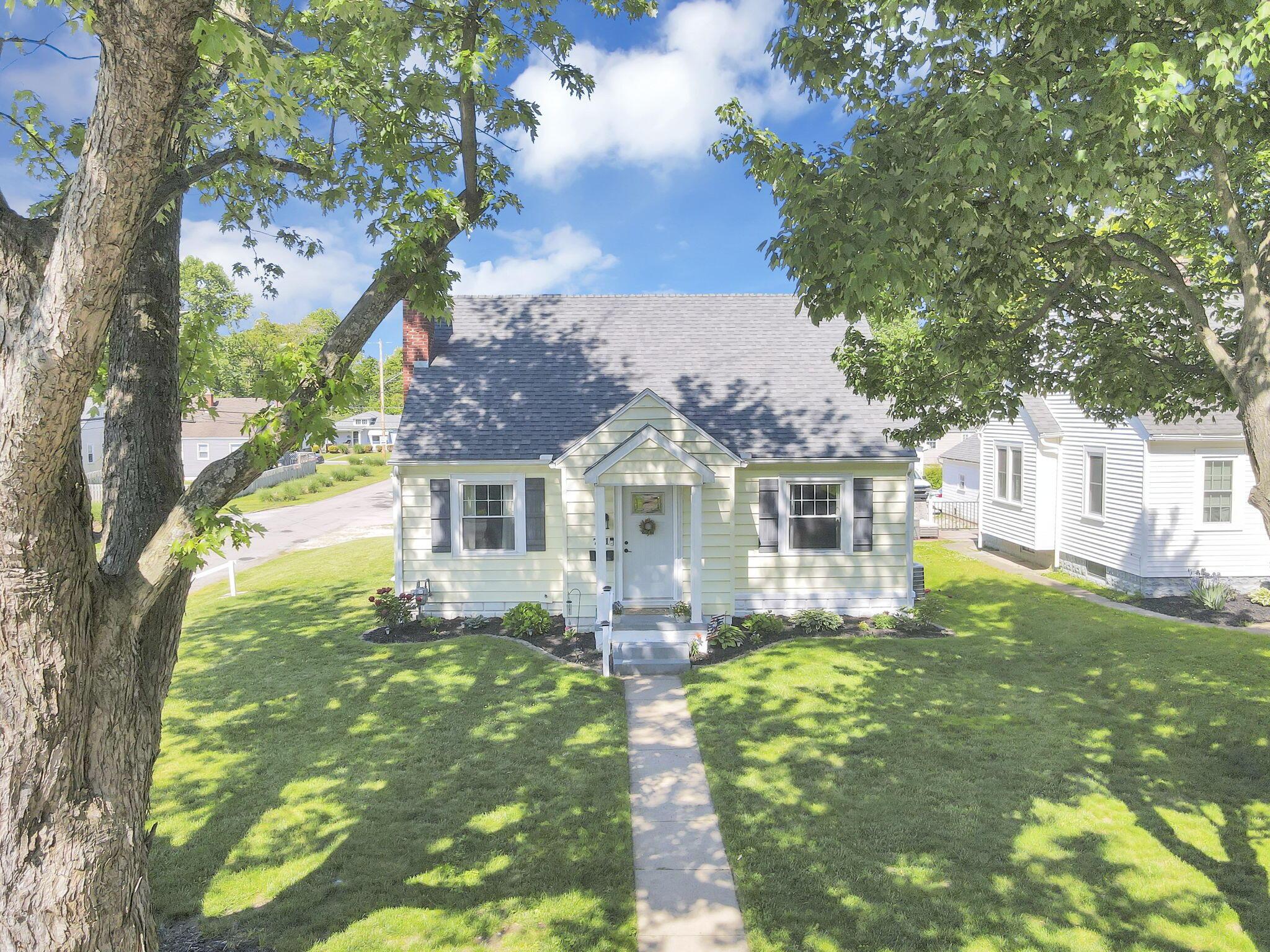 701 Harding Avenue Lancaster, OH 43130 - Photo 1 of 54