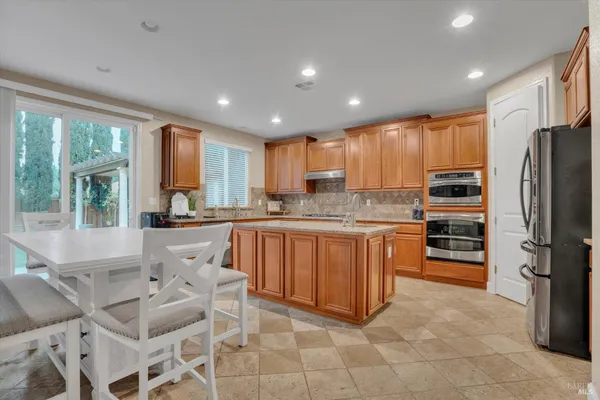 $1,085,000 | 1007 Canterbury Court, Vacaville, CA 95687