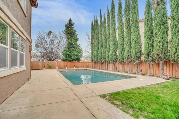 $1,085,000 | 1007 Canterbury Court, Vacaville, CA 95687