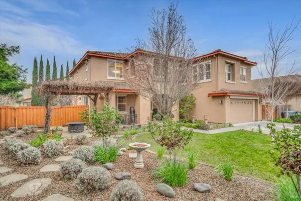 $1,085,000 | 1007 Canterbury Court, Vacaville, CA 95687