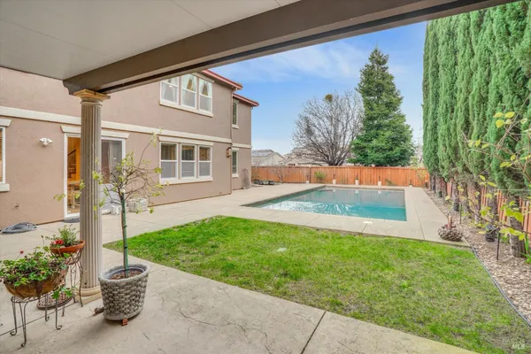 $1,085,000 | 1007 Canterbury Court, Vacaville, CA 95687