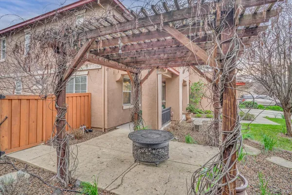 $1,085,000 | 1007 Canterbury Court, Vacaville, CA 95687